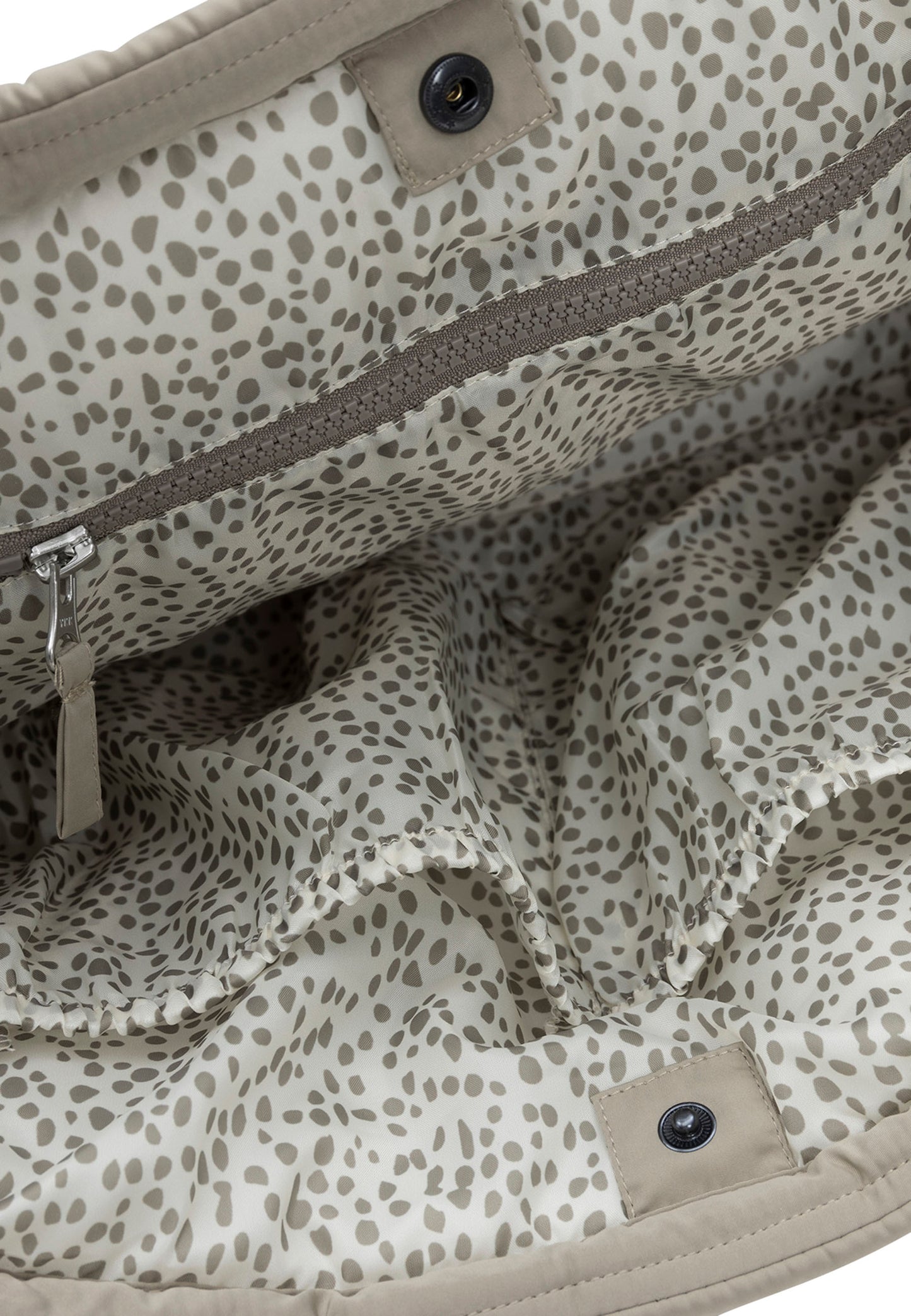 ARRIVING SOON Puff diaper bag 22L ~ Olive