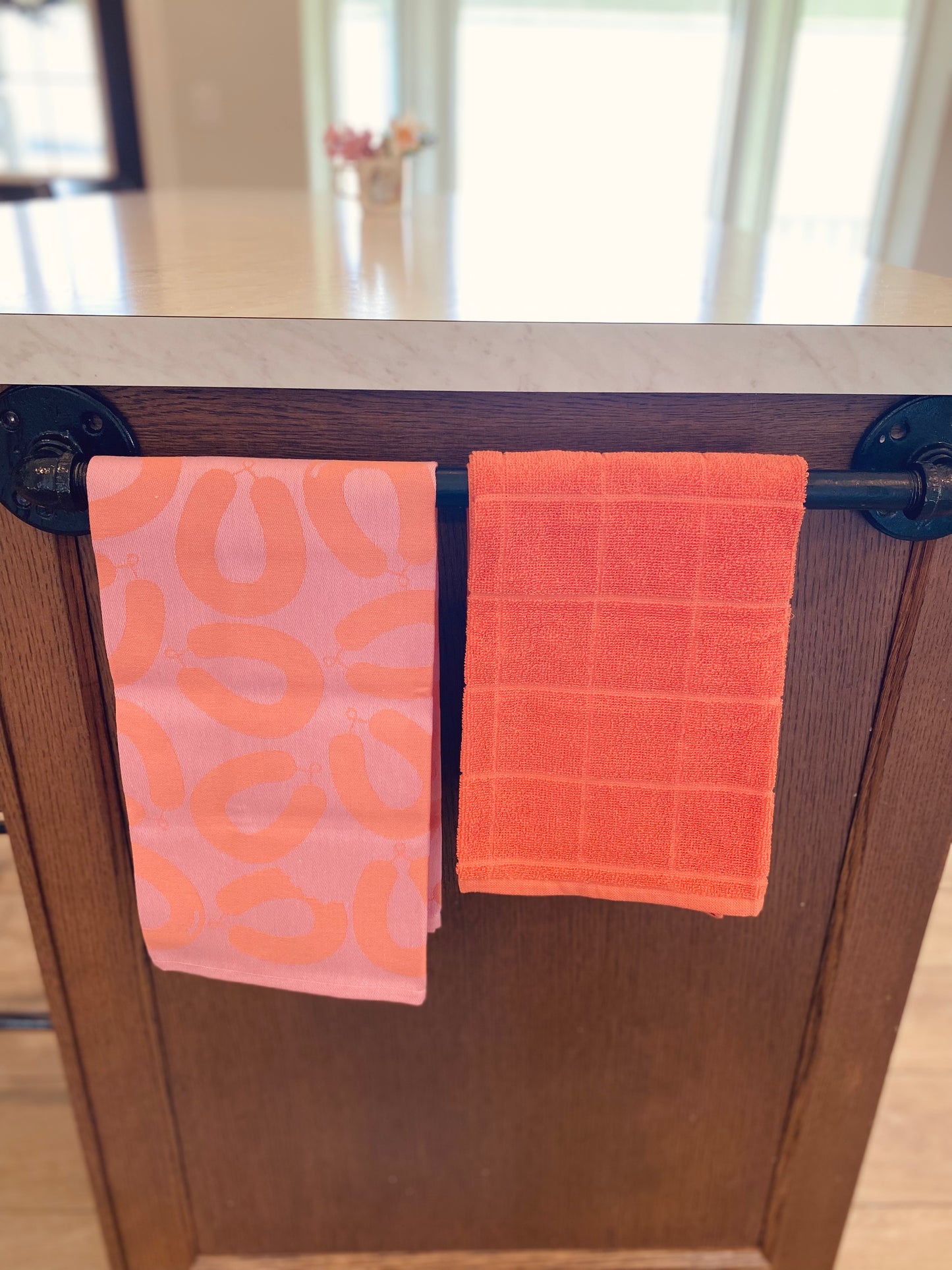 Hand towel ~ coral