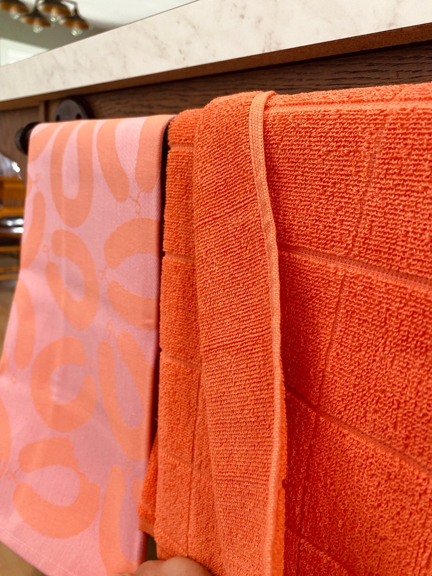 Hand towel ~ coral
