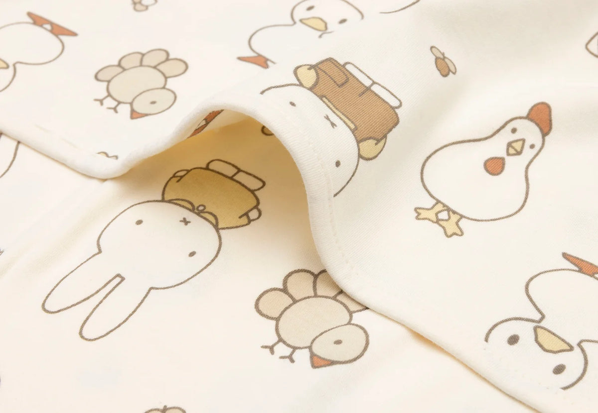 Cradle blanket ~ Miffy Nijntje family farm