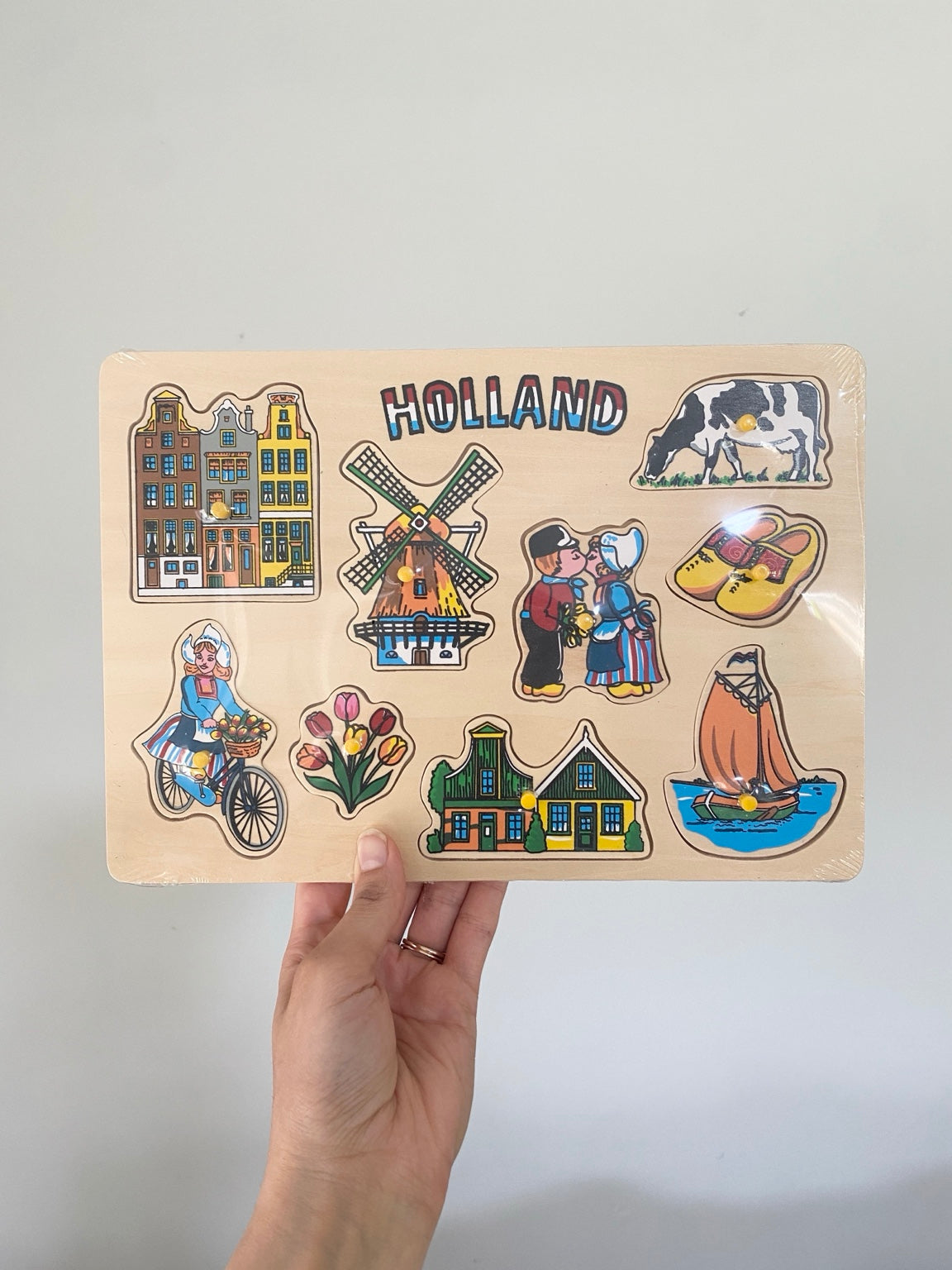 Wooden Puzzle ~ retro Holland