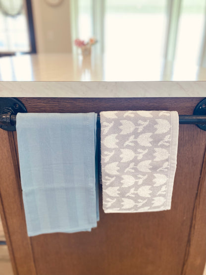 Hand towel ~ grey tulips