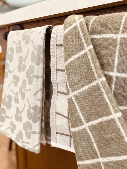 Hand towel ~ sage checker